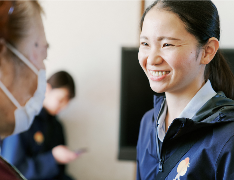 チームで手をとり合い地域の多職種と密に連携して患者様を支えます。